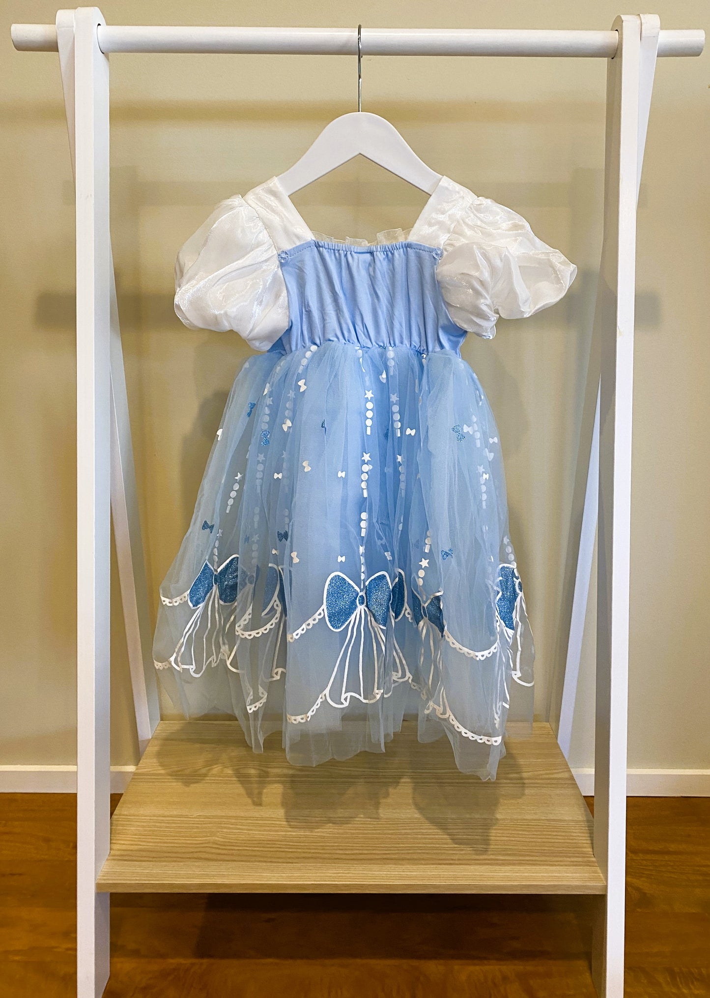 Cinderella Light up Dress with White sleeves